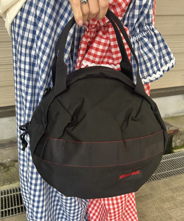 MATSUMOTO AMIさんの「BEAMS WOMEN｜【別注】HEAR MY NAME &times; maturely / メモラブル プリント Tシャツ」を使ったコーディネート