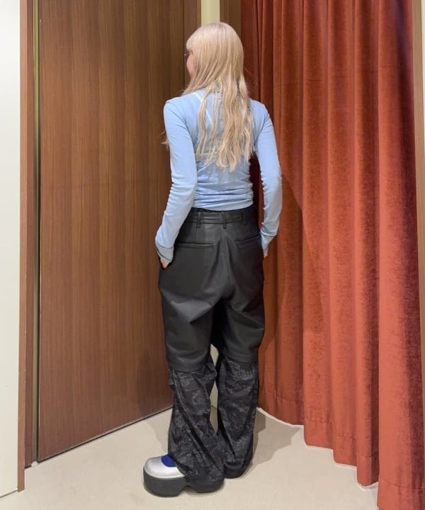 みやさかさんの「BEAMS WOMEN｜M65 メッシュ カーゴパンツ」を使ったコーディネート