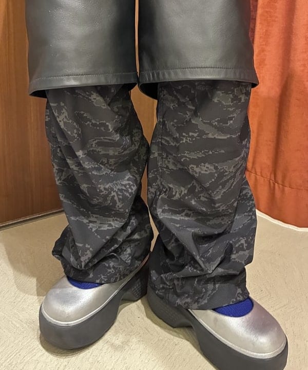 みやさかさんの「BEAMS WOMEN｜M65 メッシュ カーゴパンツ」を使ったコーディネート