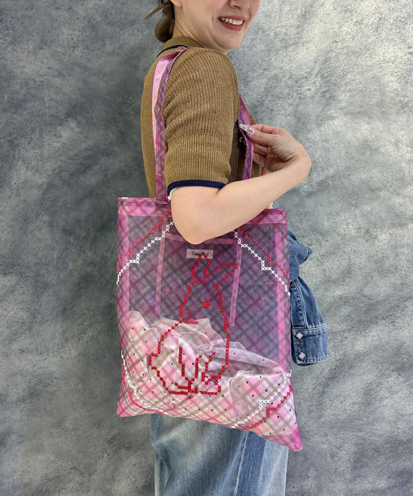 遠藤 かなたさんの「BEAMS WOMEN｜【別注】FRED PERRY / リブ ニット シャツ」を使ったコーディネート