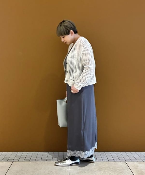 塚越 有紀さんの「BEAMS WOMEN｜3ゲージ コットン メッシュ カーディガン」を使ったコーディネート