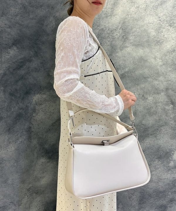 遠藤 かなたさんの「BEAMS WOMEN｜レース テープ キリカエ Tシャツ」を使ったコーディネート