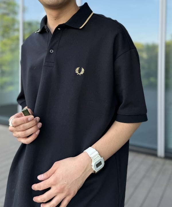 BAKU(東江 漠)さんの「BEAMS WOMEN｜【別注】FRED PERRY / リラックスフィット ピケ ポロシャツ」を使ったコーディネート