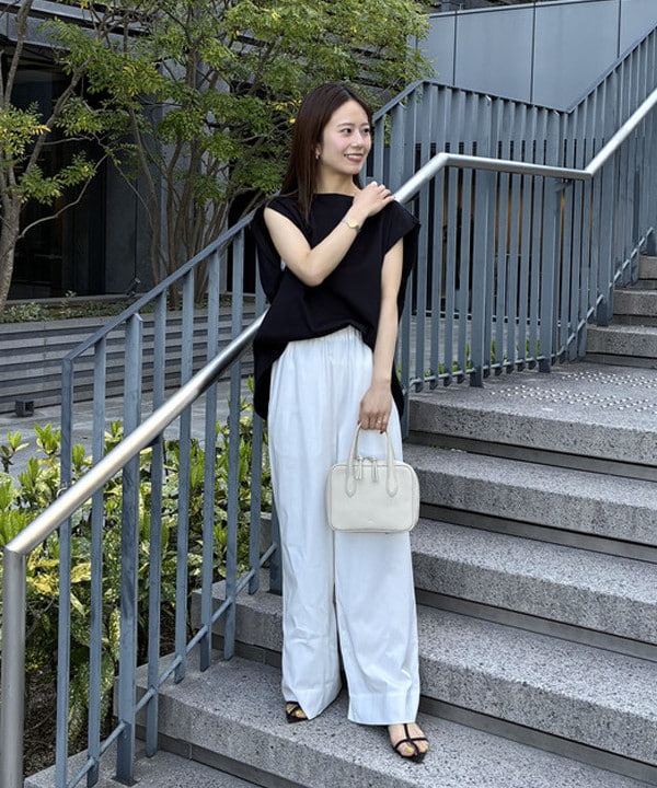 蒲原 捺美さんの「BEAMS WOMEN｜【別注】COG THE BIGSMOKE / LISA フレンチスリーブ トップス」を使ったコーディネート