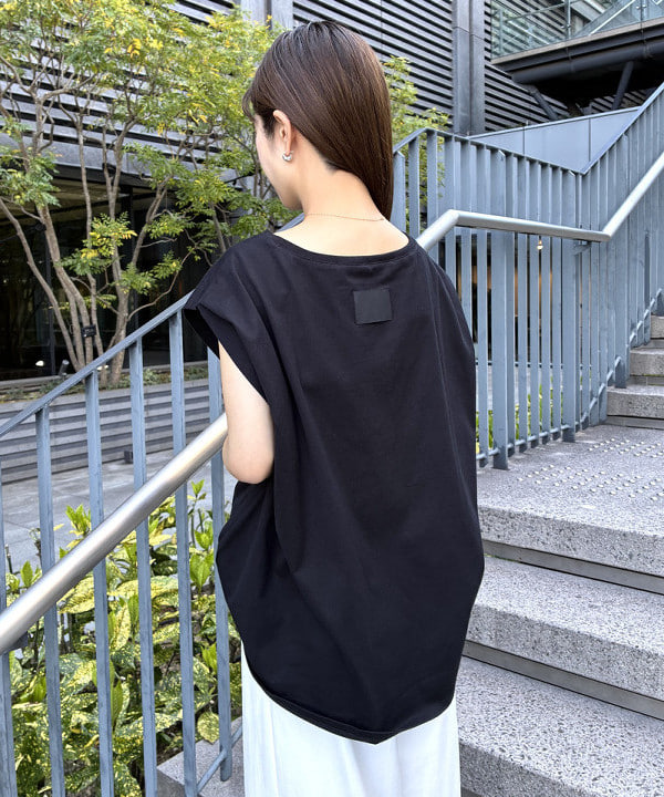 蒲原 捺美さんの「BEAMS WOMEN｜【別注】COG THE BIGSMOKE / LISA フレンチスリーブ トップス」を使ったコーディネート