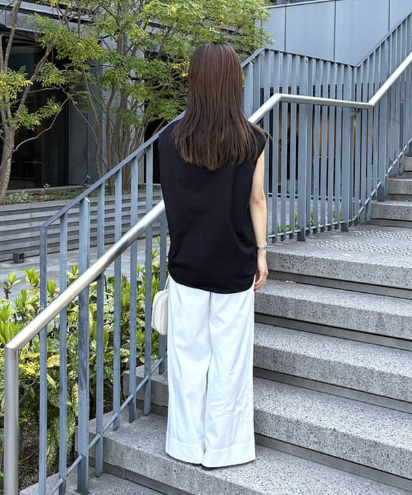 蒲原 捺美さんの「BEAMS WOMEN｜【別注】COG THE BIGSMOKE / LISA フレンチスリーブ トップス」を使ったコーディネート