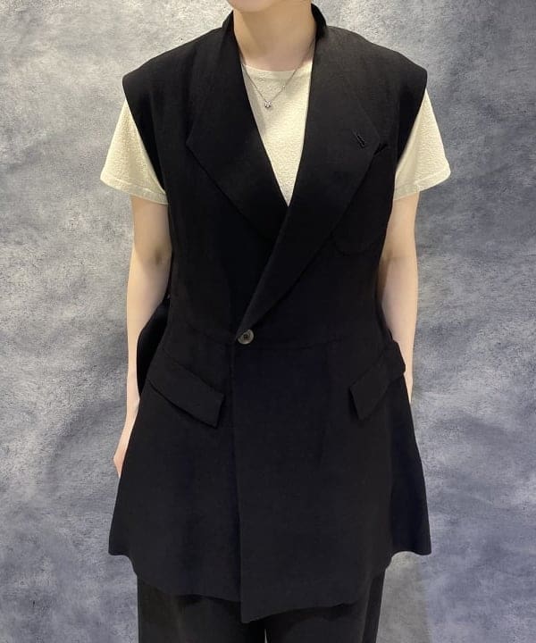 菜月さんの「BEAMS WOMEN｜ブークレ クルーネック Tシャツ」を使ったコーディネート