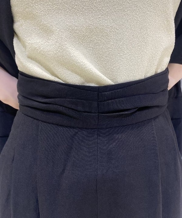 菜月さんの「BEAMS WOMEN｜ブークレ クルーネック Tシャツ」を使ったコーディネート