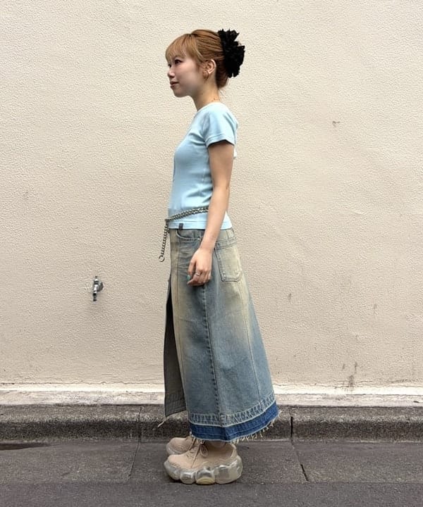 まゆちゃんさんの「BEAMS WOMEN｜オーバーダイ デニム スカート」を使ったコーディネート