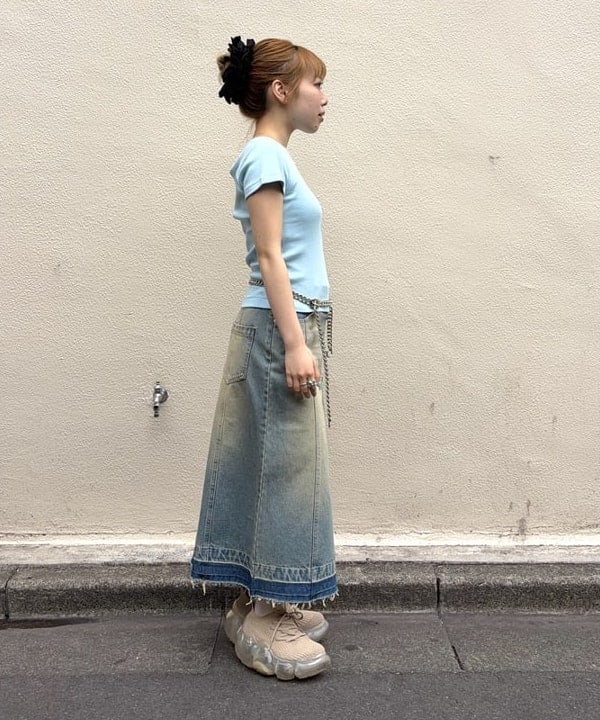 まゆちゃんさんの「BEAMS WOMEN｜オーバーダイ デニム スカート」を使ったコーディネート