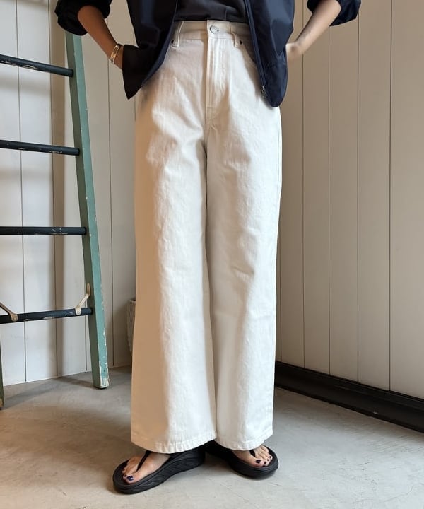 ミナミマリコさんの「BEAMS WOMEN｜TNFP_FLD_CG_26SP」を使ったコーディネート