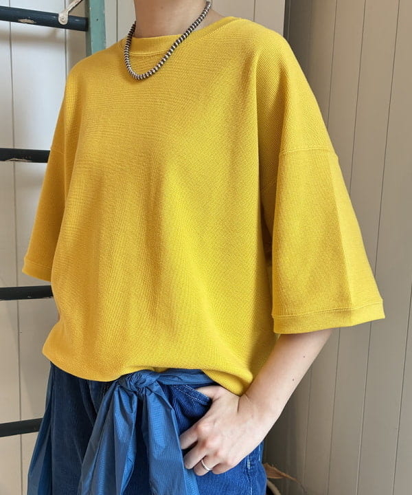 ミナミマリコさんの「BEAMS WOMEN｜Sanca / Cotton Hemp Surf Knit Crew」を使ったコーディネート