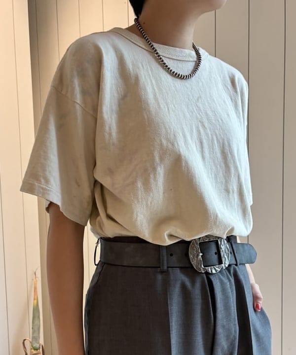 ミナミマリコさんの「BEAMS WOMEN｜ティーダブ ワイド スラックス」を使ったコーディネート