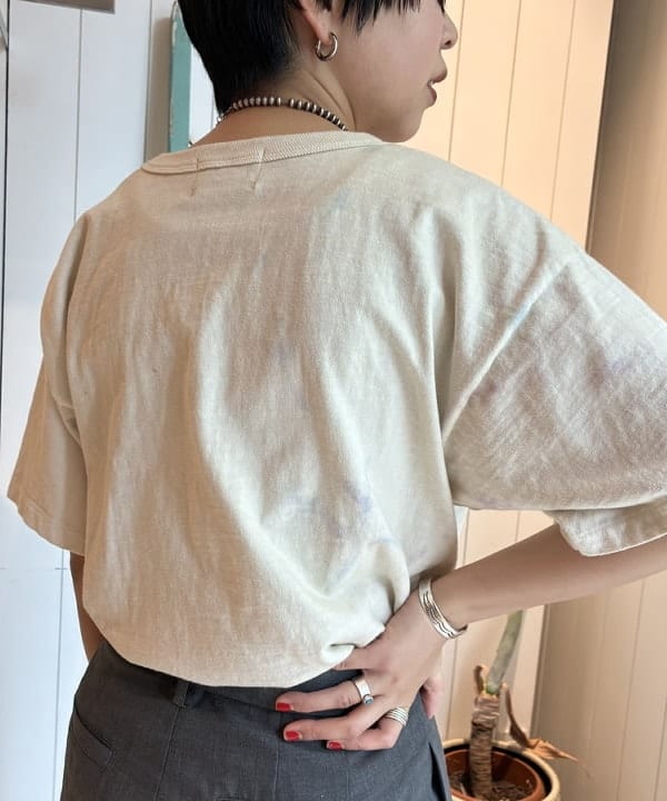 ミナミマリコさんの「BEAMS WOMEN｜ティーダブ ワイド スラックス」を使ったコーディネート