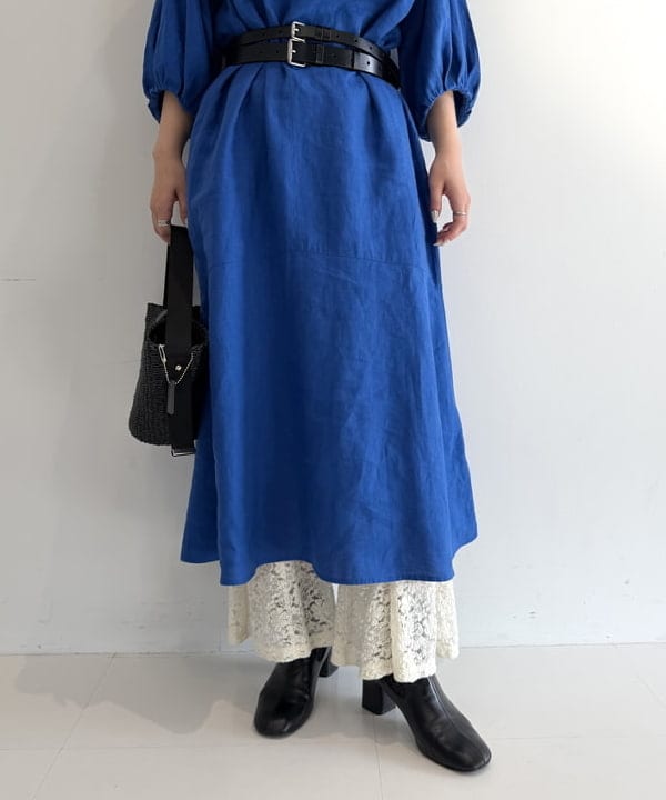 松本 佳菜子さんの「BEAMS WOMEN｜ワイド ダブル バックル ベルト」を使ったコーディネート