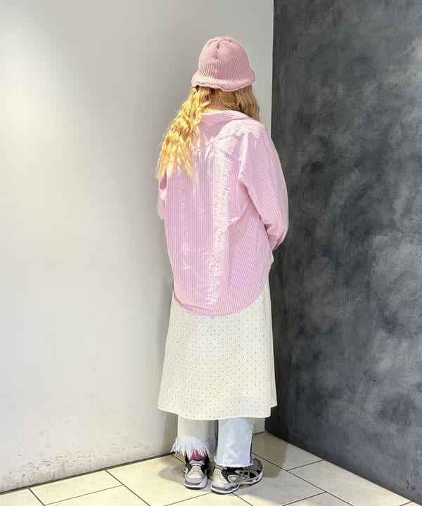 マツモト アカネさんの「BEAMS WOMEN｜ストライプ ビッグ シャツ」を使ったコーディネート