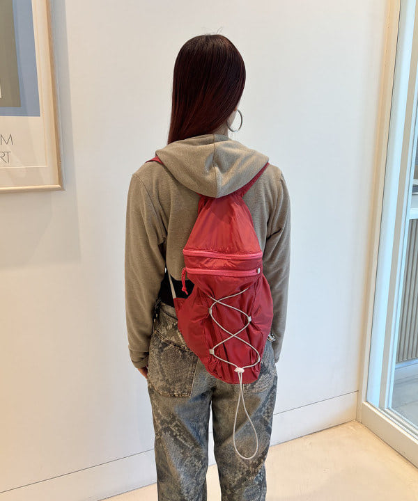 もえのさんの「BEAMS WOMEN｜パッカブル バックパック」を使ったコーディネート