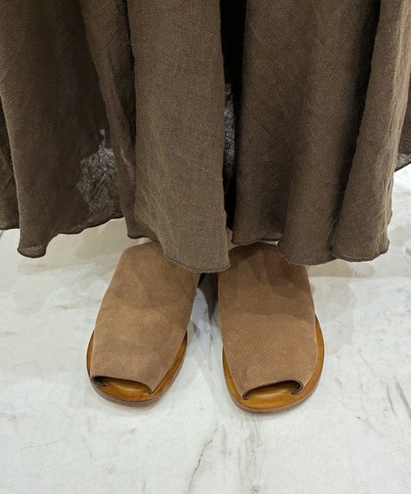 坂本 涼花さんの「BEAMS WOMEN｜Mario Doni / BUCHINE サンダル」を使ったコーディネート