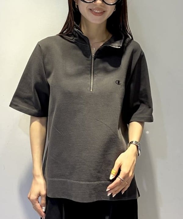 ササキさんの「BEAMS WOMEN｜【別注】Champion / ハーフ ジップ Tシャツ」を使ったコーディネート