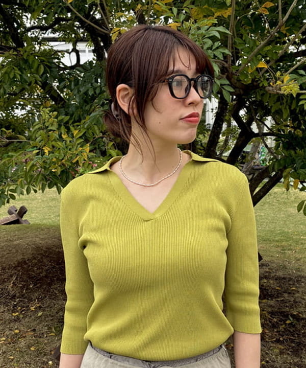 岡 妃呂美さんの「BEAMS WOMEN｜16ゲージ コットン スキッパー ニット」を使ったコーディネート