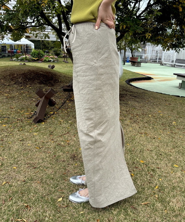 岡 妃呂美さんの「BEAMS WOMEN｜16ゲージ コットン スキッパー ニット」を使ったコーディネート