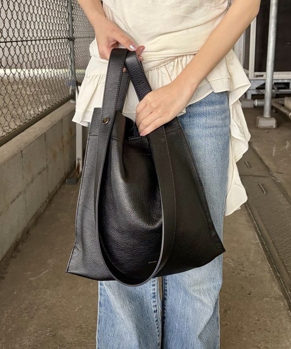 むりょさんの「BEAMS WOMEN｜裾 フレアー キャミソール」を使ったコーディネート