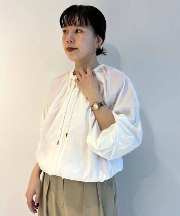 SAKAIさんの「BEAMS WOMEN｜AK+1 / エアリー ナイロン ブルゾン」を使ったコーディネート