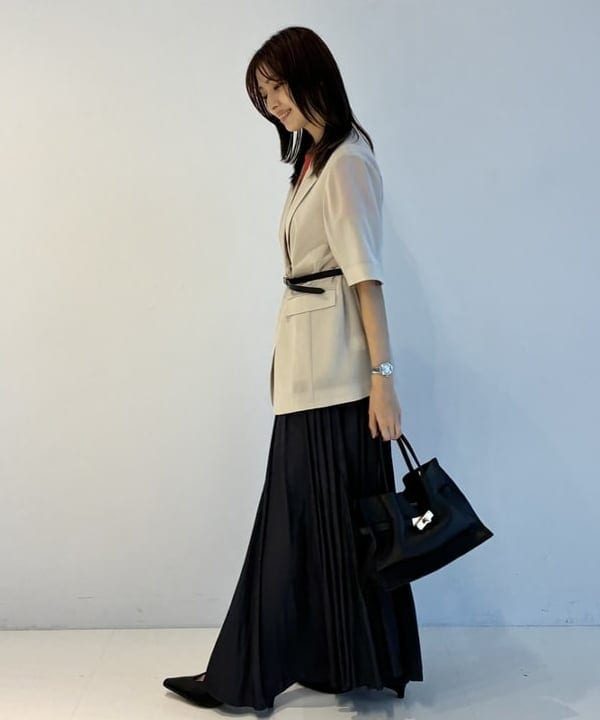 茂野 真楓さんの「BEAMS WOMEN｜ブークレ クルーネック Tシャツ」を使ったコーディネート