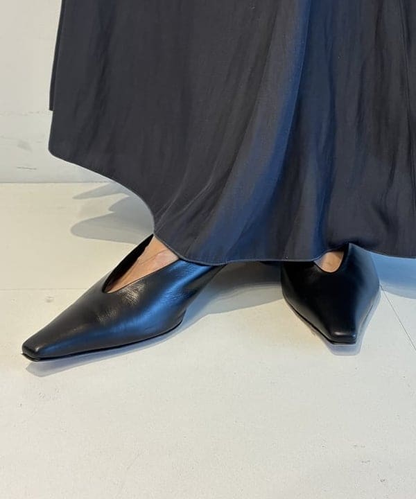 茂野 真楓さんの「BEAMS WOMEN｜ブークレ クルーネック Tシャツ」を使ったコーディネート