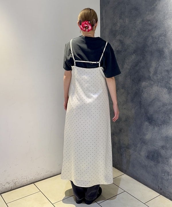 reinaさんの「BEAMS WOMEN｜サテン ドット キャミワンピース」を使ったコーディネート