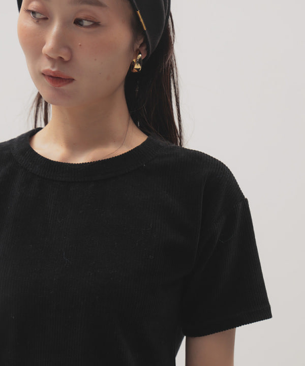 隈元 楓さんの「BEAMS WOMEN｜MAISON CORNICHON / クラシック ショートスリーブ Tシャツ」を使ったコーディネート