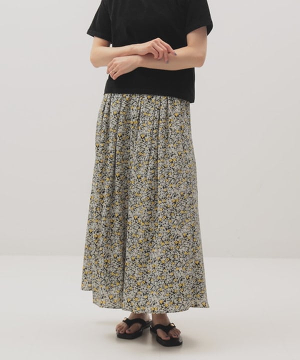 隈元 楓さんの「BEAMS WOMEN｜MAISON CORNICHON / クラシック ショートスリーブ Tシャツ」を使ったコーディネート