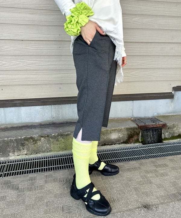 カタヤマ アヤさんの「BEAMS WOMEN｜リンクル ドルマン 2ボタン ダブル ジャケット」を使ったコーディネート