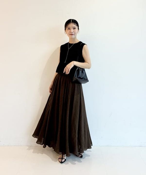 AONO SHIKAMAさんの「BEAMS WOMEN｜AK+1 / クロップド ブラウス」を使ったコーディネート