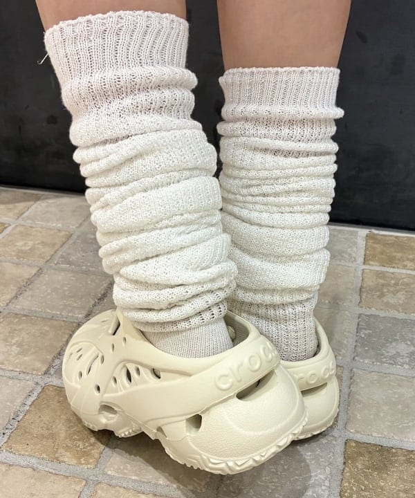 はっとりさんの「BEAMS WOMEN｜シアー コンパクト ハーフ スリーブ カーディガン」を使ったコーディネート