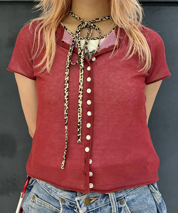 はっとりさんの「BEAMS WOMEN｜シアー コンパクト ハーフ スリーブ カーディガン」を使ったコーディネート