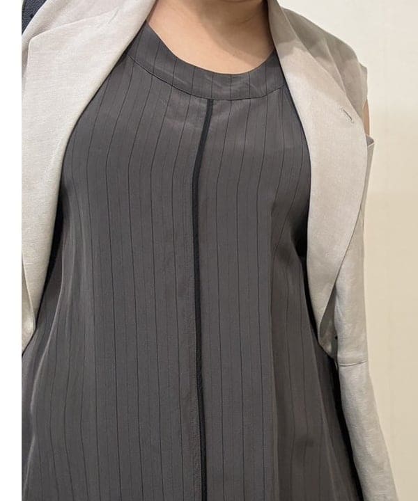 塚越 有紀さんの「BEAMS WOMEN｜AK+1 / リネン ベルテッド ジレ」を使ったコーディネート