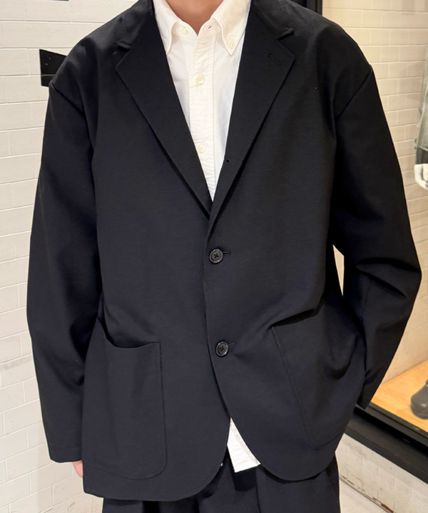 岡安 優馬さんの「BEAMS WOMEN｜【ワイドストレートフィット】ショート スラックス」を使ったコーディネート