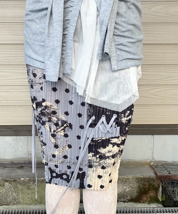 晶さんの「BEAMS WOMEN｜キャミソール レイヤード ギャザー Tシャツ」を使ったコーディネート