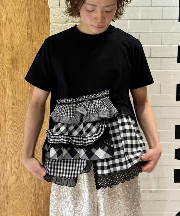 マツミヤさんの「BEAMS WOMEN｜maturely / スパンコール ハーフ パンツ」を使ったコーディネート