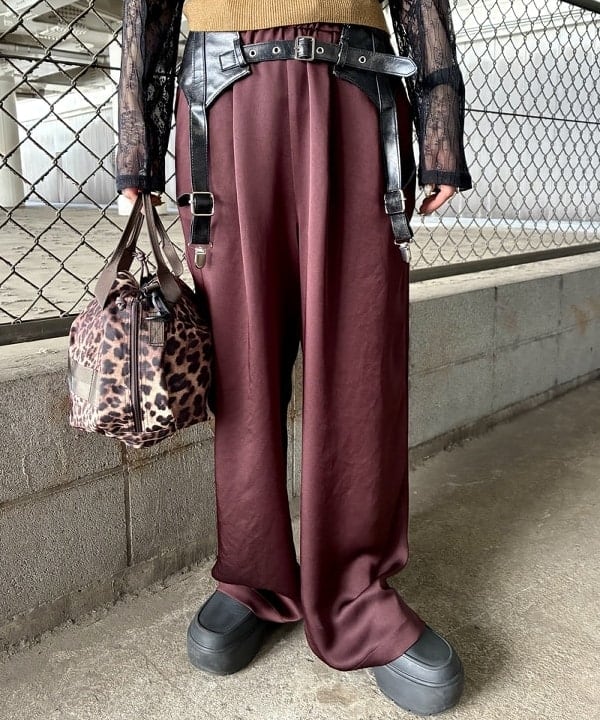 カタヤマ アヤさんの「BEAMS WOMEN｜【別注】FRED PERRY / リブ ニット シャツ」を使ったコーディネート