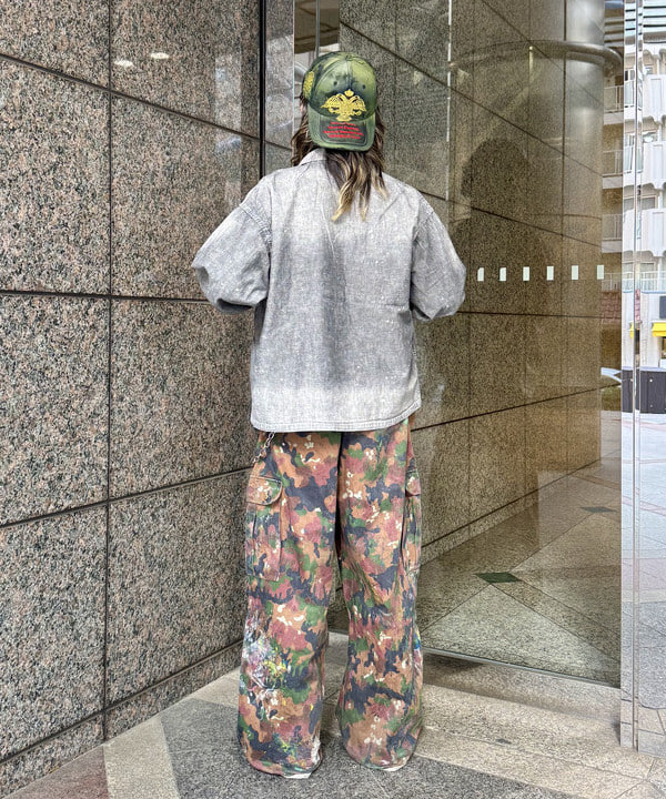 Ryohei Takataさんの「BEAMS WOMEN｜Damage Chambray Shirt」を使ったコーディネート