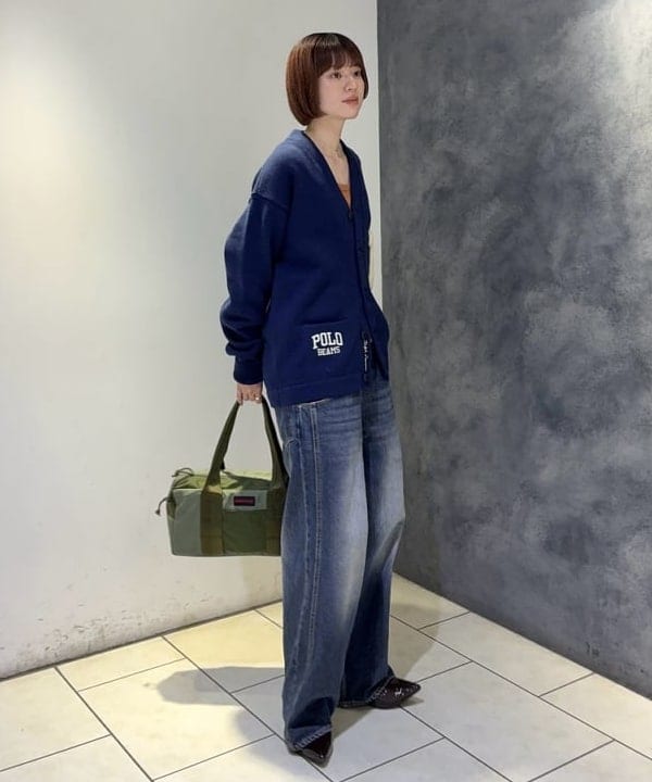 Hazukiさんの「BEAMS WOMEN｜【別注】BRIEFING / トラベル バッグ &rdquo;OLIVE&rdquo;」を使ったコーディネート