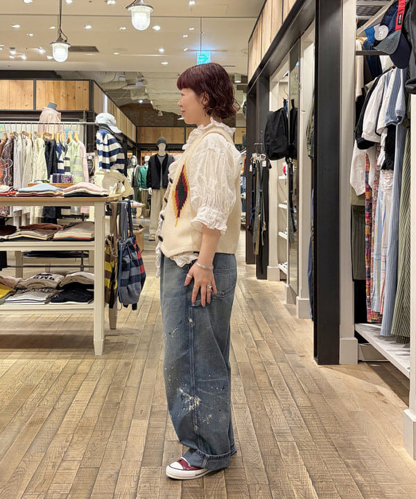 原口 愛さんの「BEAMS WOMEN｜【別注】Lee &times; maturely / リメイク ユーズド パンツ」を使ったコーディネート