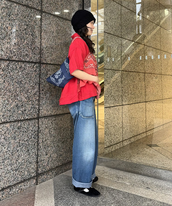 ばるたんさんの「BEAMS WOMEN｜リネン ソリッド ショートスリーブ ＜イージーケア＞」を使ったコーディネート