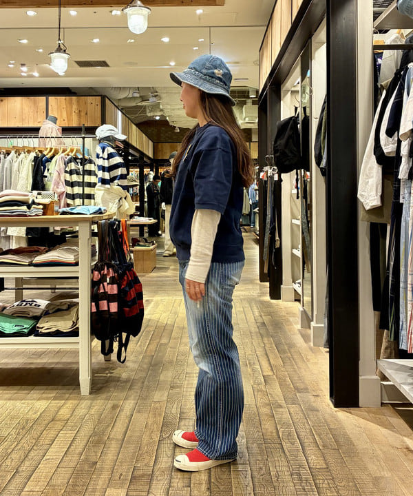 サイトウ　トモミさんの「BEAMS WOMEN｜【別注】Healthknit / クルーネック ロングスリーブ Tシャツ」を使ったコーディネート