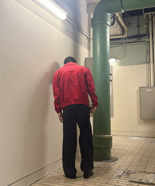 岡安 優馬さんの「BEAMS WOMEN｜ワイドストレート 2プリーツ  スラックス」を使ったコーディネート