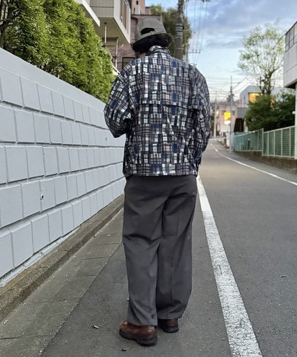 BAKU(東江 漠)さんの「BEAMS WOMEN｜ワイドストレート 2プリーツ  スラックス」を使ったコーディネート