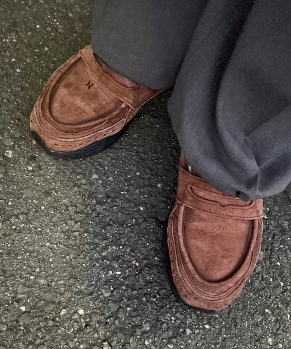 BAKU(東江 漠)さんの「BEAMS WOMEN｜ワイドストレート 2プリーツ  スラックス」を使ったコーディネート