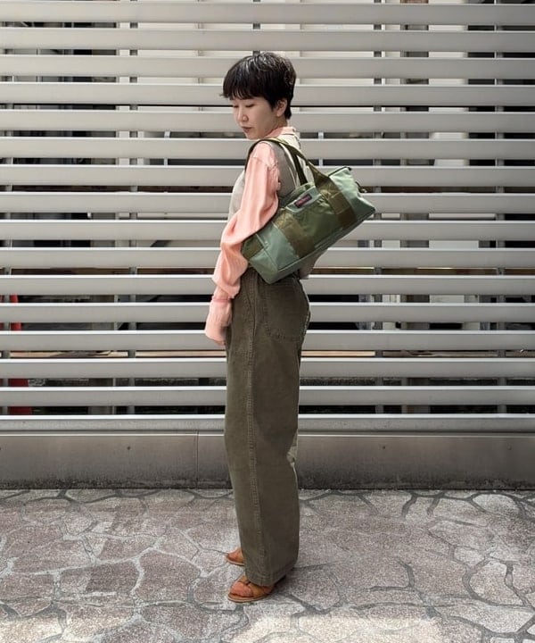 森川 夏衣さんの「BEAMS WOMEN｜25mm クロコ フェザー ベルト」を使ったコーディネート